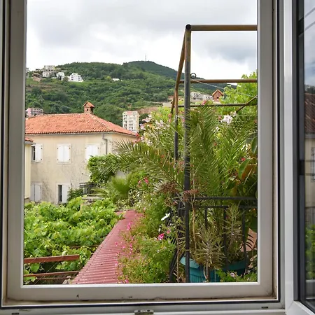 Apartment Stan Stari Grad *